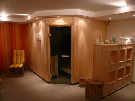 Saunabereich im Hotel Aspethera - Saunaeingang
