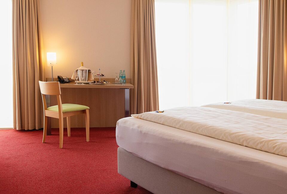 Hotelzimmer im Hotel Aspethera - Lichtdurchflutendes Zimmer